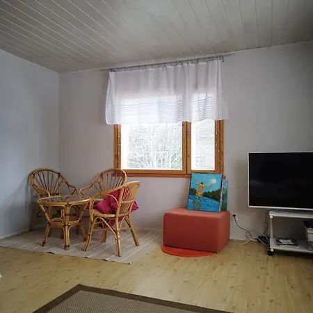 木屋 Nordic Artist House & With Wooden Sauna *
