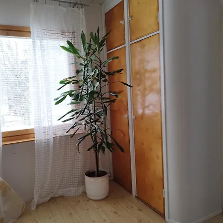Lomamökit Nordic Artist House & With Wooden Sauna *